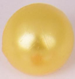Knoflík 10 mm pecka perleťová